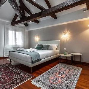 Appartement San Pantalon Luxury Penthouse R&r, Venise